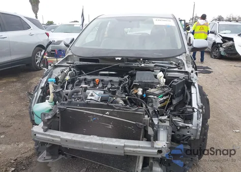 2020 Honda Hr-V 2Wd Lx from USA, damaged, VIN 3CZRU5H33LM704101